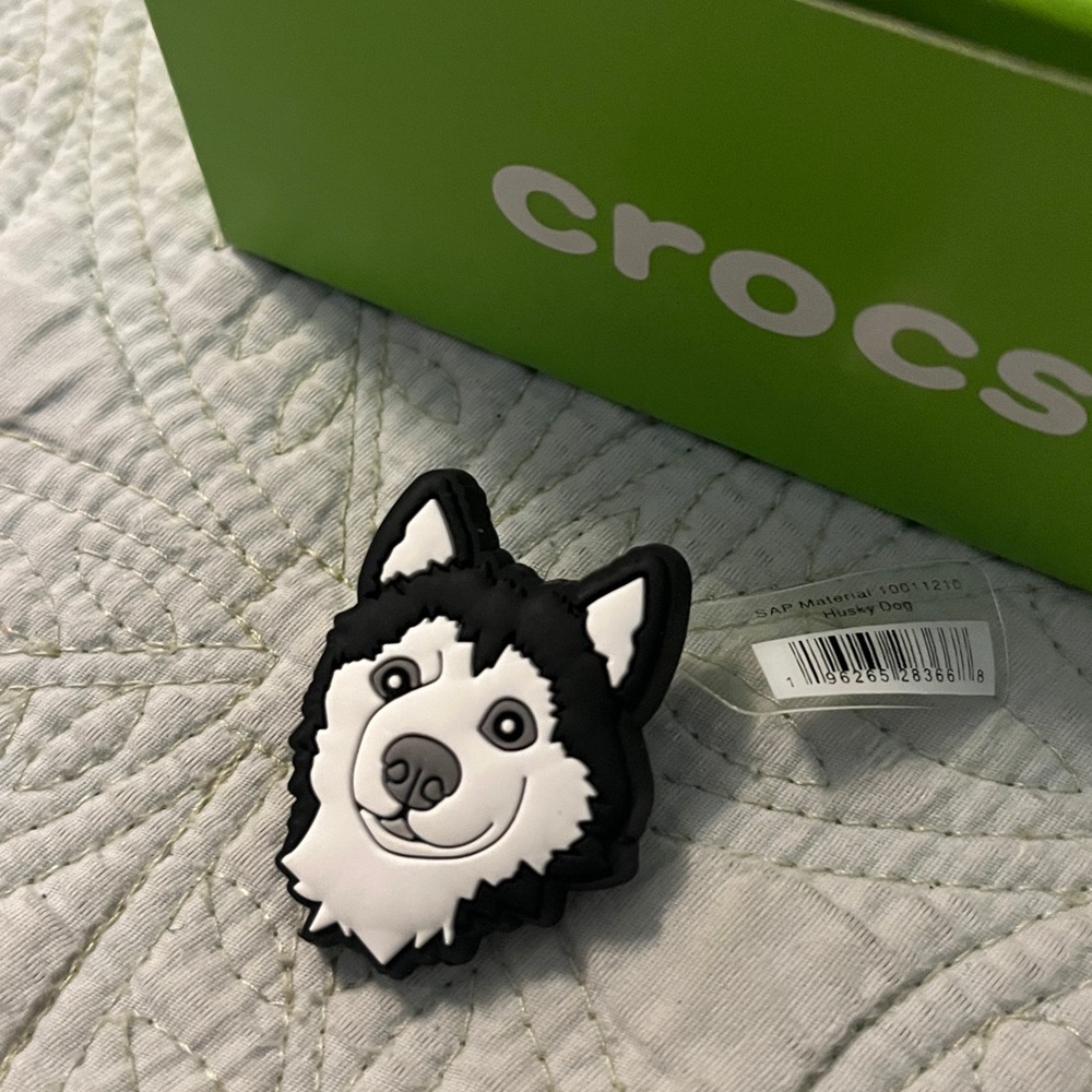 NWT Husky Dog Jibbitz